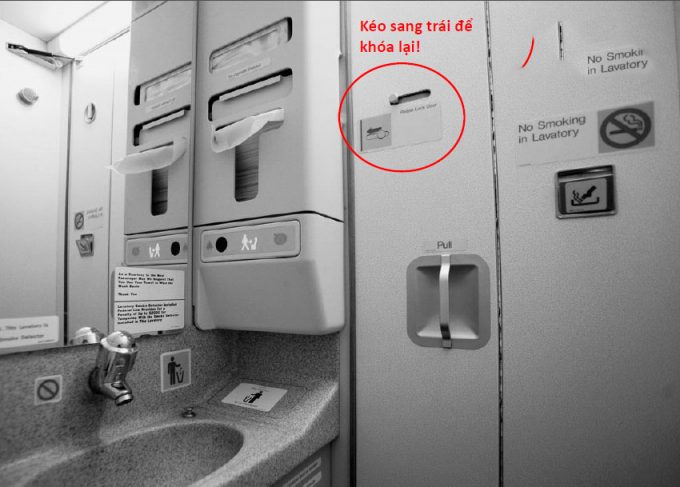 Cách sử dụng nhà vệ sinh toilet trên máy bay